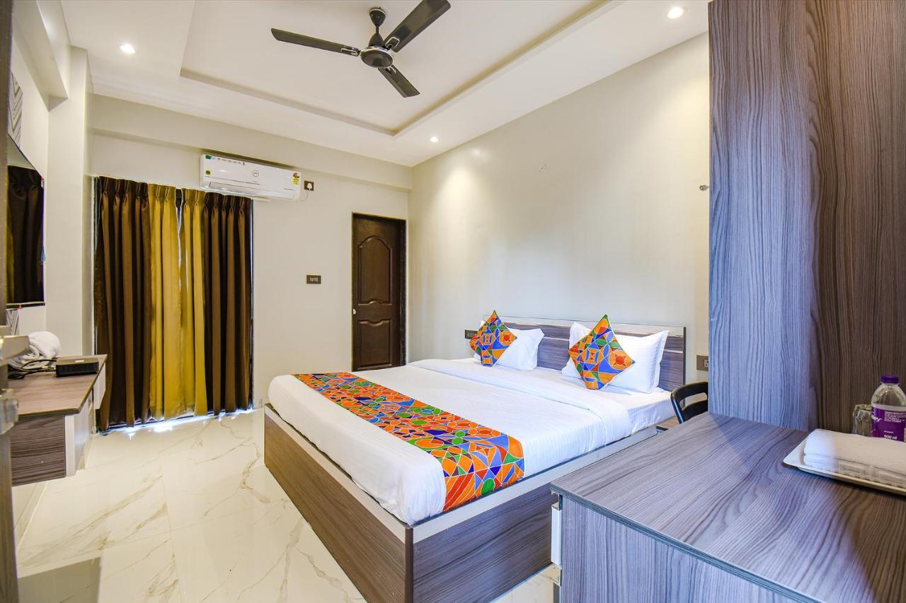 Fabhotel Gaurav Galaxy Púna Kültér fotó