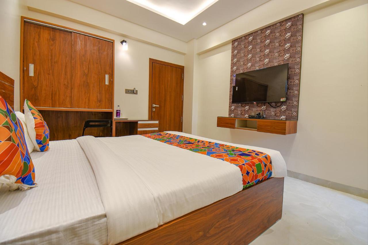 Fabhotel Gaurav Galaxy Púna Kültér fotó