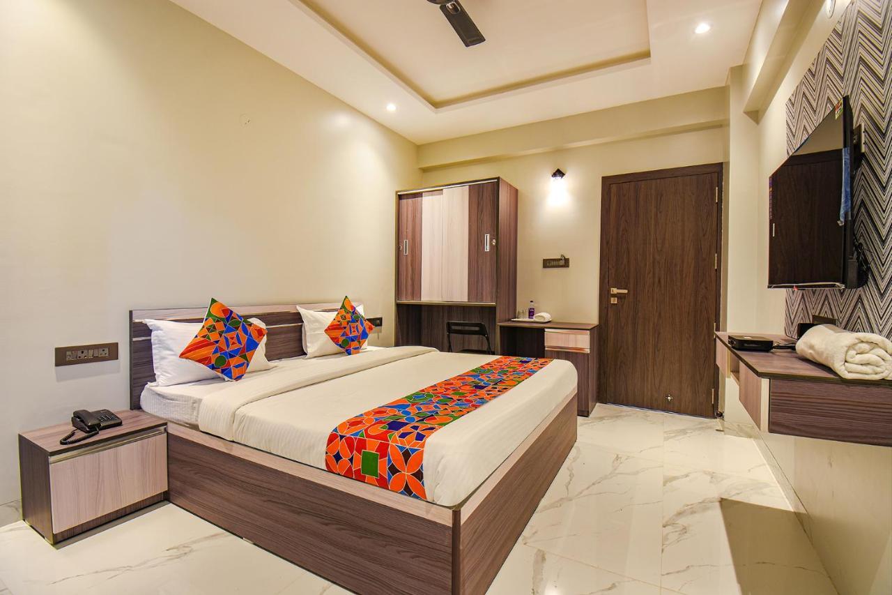 Fabhotel Gaurav Galaxy Púna Kültér fotó