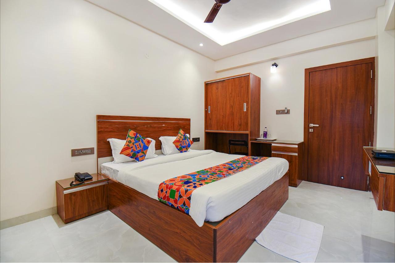 Fabhotel Gaurav Galaxy Púna Kültér fotó